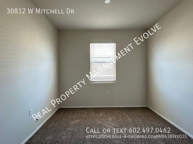 Foto del edificio - 30812 W Mitchell Dr