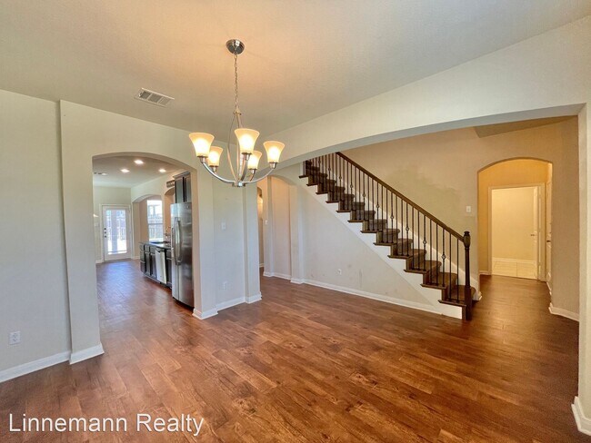Foto del edificio - 4 br, 2.5 bath House - 4714 Farrell Lane