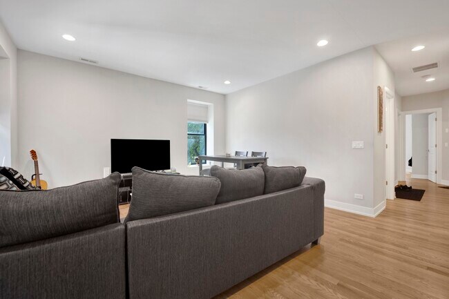 Foto del edificio - 3800 W Altgeld St