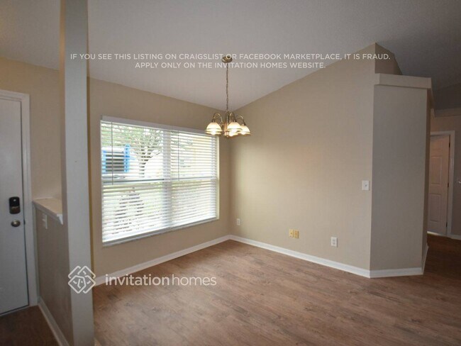 Building Photo - 14841 Margaux Dr