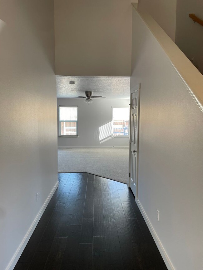 Building Photo - Recently Updated 3 Bedroom Near Downtown &...