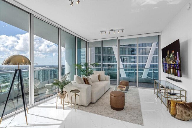 Foto del edificio - 900 Biscayne Blvd