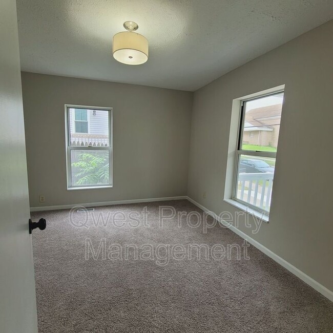 Foto del edificio - 859 Thomas St SE