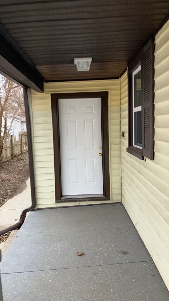 Foto del edificio - 105 S Irwin St