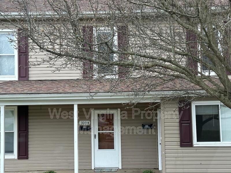 Primary Photo - 510 1/2 Kee St