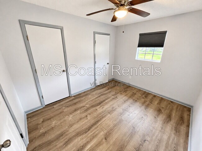 Building Photo - 15061 Polk St
