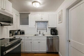 Building Photo - 20 Claflin Rd