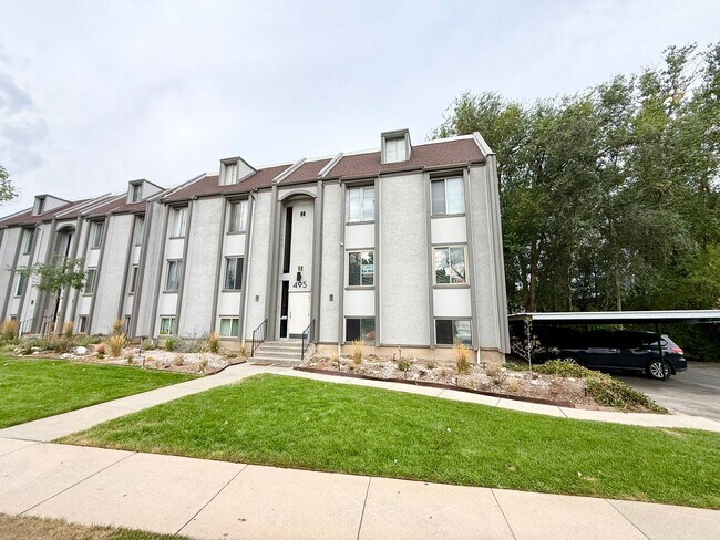 Foto del edificio - 495 E Creekside Cir