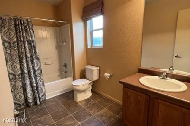 Building Photo - 3 br, 2 bath House - 1353 W Calle Libro De...