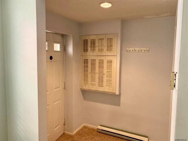 Building Photo - 277 Hudson Ave