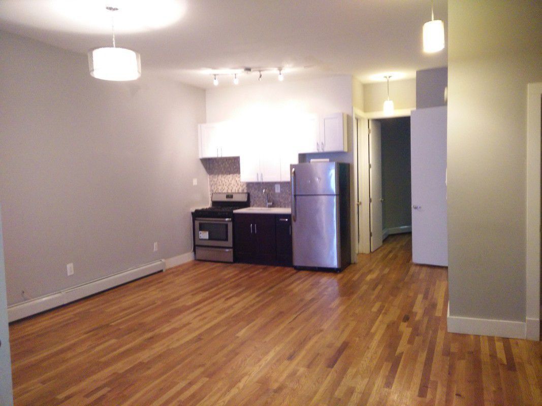 Primary Photo - 91 Harman St