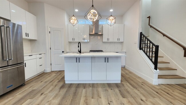 Foto del edificio - 4509 La Branch St