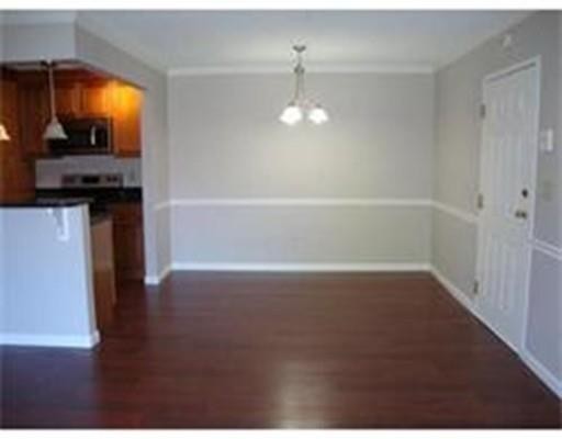 Building Photo - 24 Maple Crest Cir