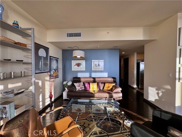 Foto del edificio - 400 W Ocean Blvd