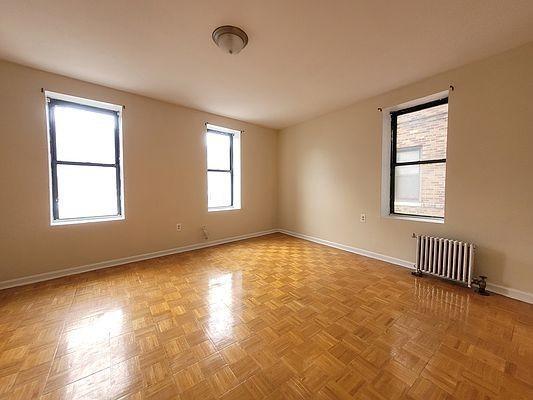 Foto del edificio - 0 bedroom in BRONX NY 10471