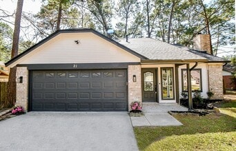 Building Photo - 21 Edgewood Forest Ct