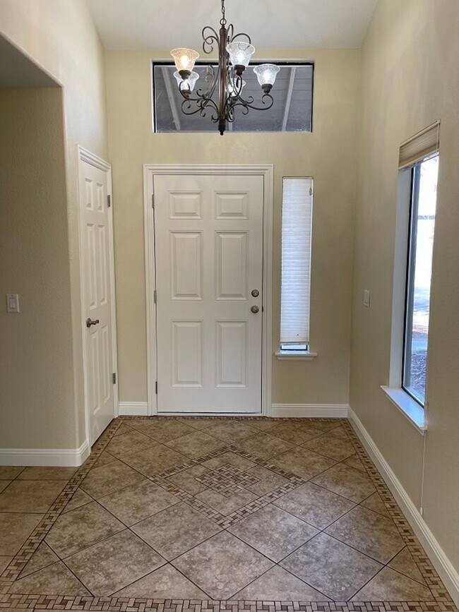 Foto del edificio - 1787 Douglas Ave. (Armstrong/Shaw) ~ AVAIL...