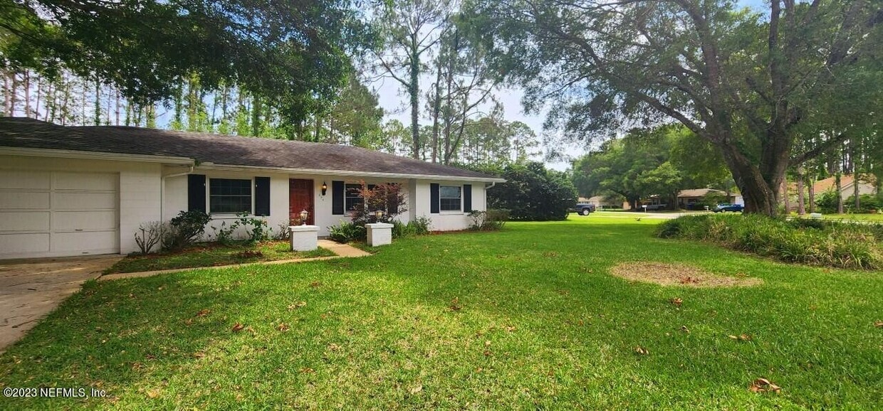 Primary Photo - 390 Cassandra Ln