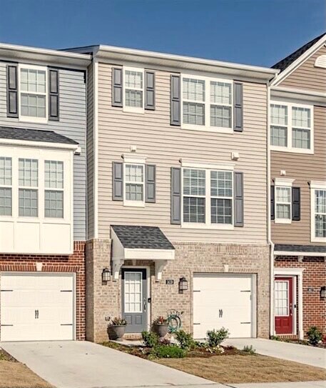 Primary Photo - 1419 Kerr Dr
