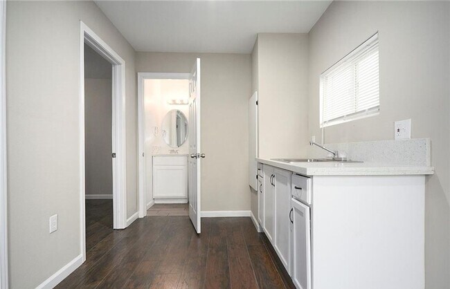 Foto del edificio - AVAILABLE NOW! LOVELY Remodeled 2 Bedroom / 1 Bath ADU in Yucca Valley! MOVE IN SPECIAL! 50% OFF ...
