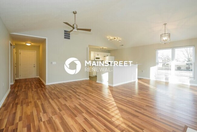 Foto del edificio - 3 Bedroom Pet-Friendly Home in Avon, IN with Main Street Renewal