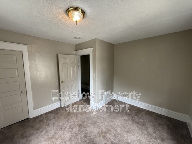 Foto del edificio - 915 Neland Ave SE