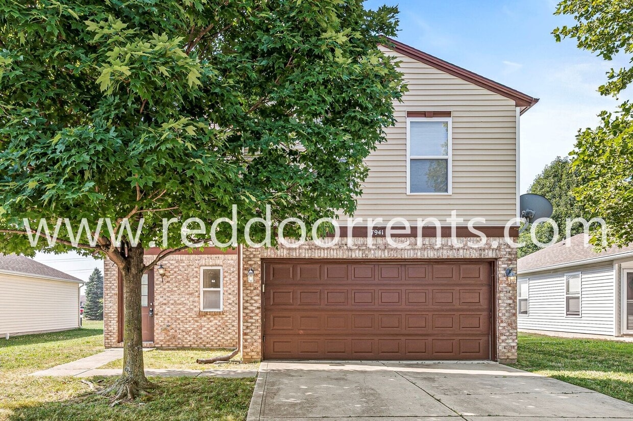 Spacious 3-Bedroom Home with Open Layout &... - Spacious 3-Bedroom Home with Open Layout &...