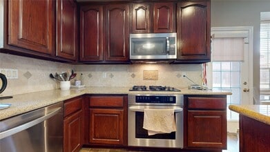 Building Photo - 9222 Symphonic Ln