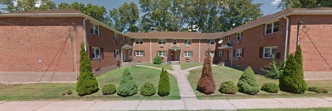 Building Photo - 1034 Tolland St