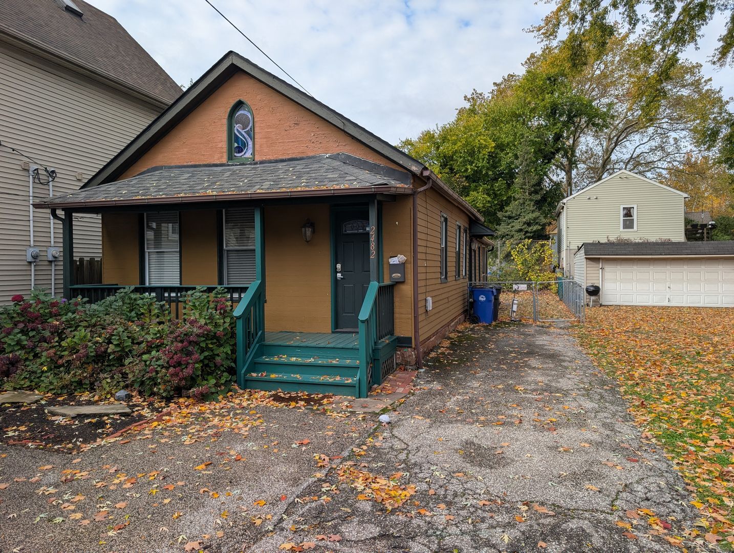 2484 W 10th St Cleveland, OH 44113 – photo 1