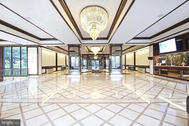 Foto del edificio - 5225 Pooks Hill Rd