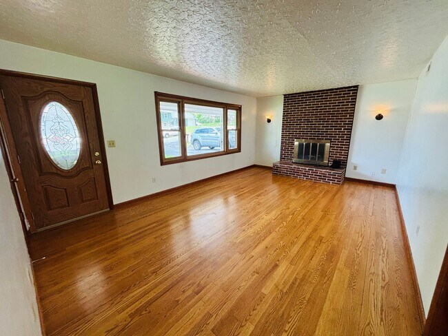 Foto del edificio - 3 Bedroom, 1.5 Bathroom House