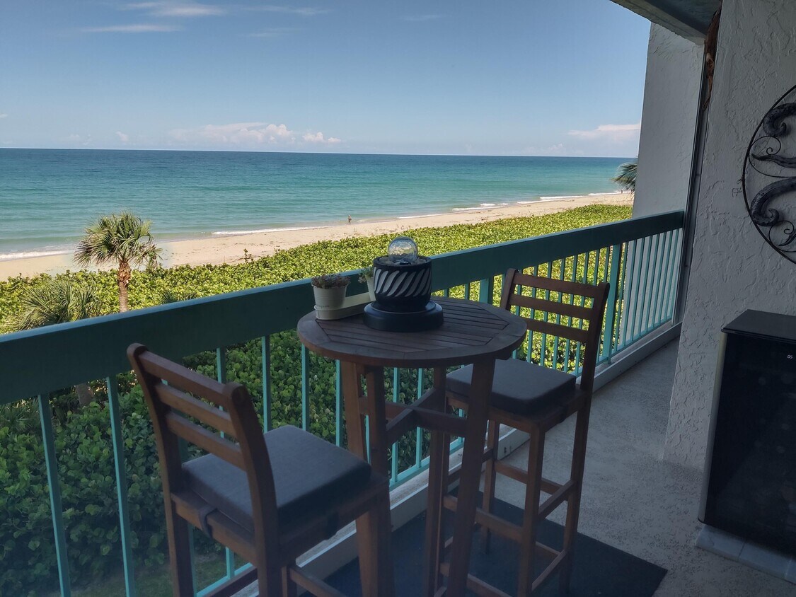 Foto principal - 9940 S Ocean Dr