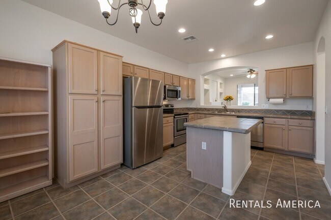 Foto del edificio - Beautiful, Cozy 3-Bedroom, 2 Bath