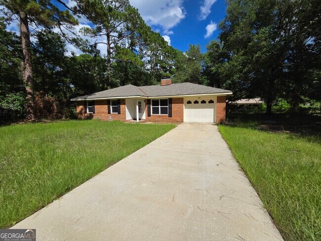 Building Photo - 504 Martha Dr