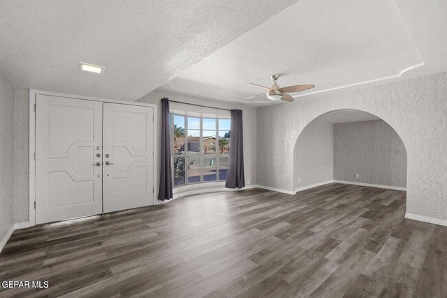 Building Photo - 11200 Warcloud Ave