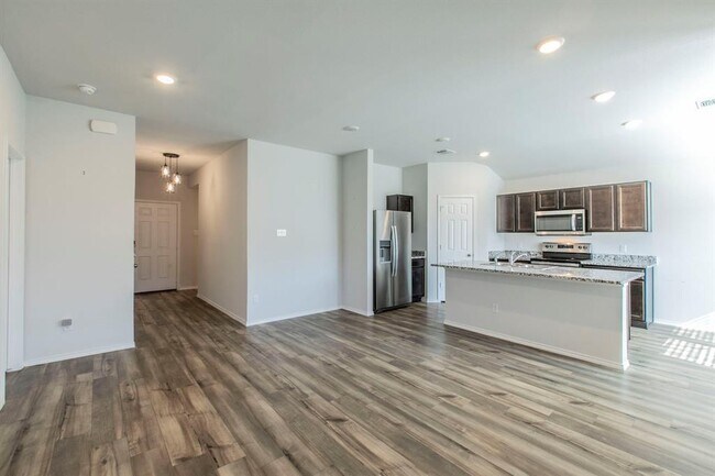 Building Photo - 237 Poplin Ln