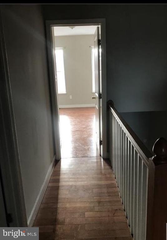 Foto del edificio - 437 N Montford Ave