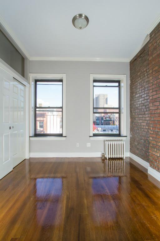 Foto del edificio - 382 E 10th St