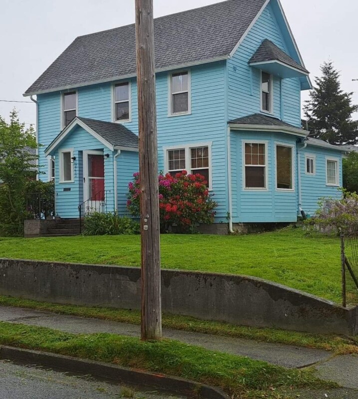 Primary Photo - 2230 Perry Ave