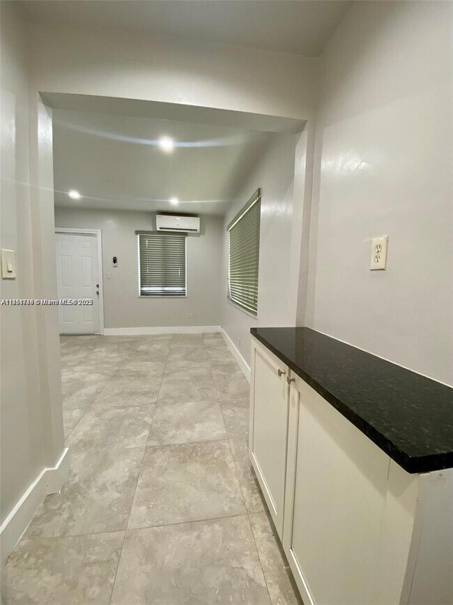 Foto del edificio - 60 NE 78th St