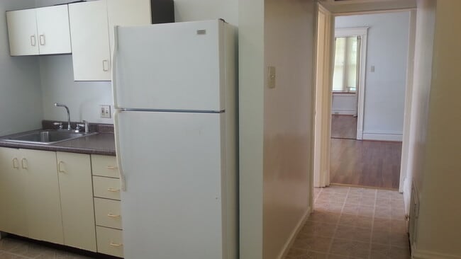 Foto del edificio - 6300 Cates Ave