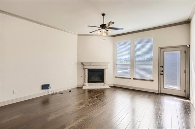Foto del edificio - 3021 Marble Falls Dr
