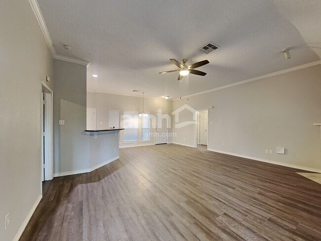 Building Photo - 11907 Santa Fe Trl