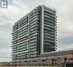 Building Photo - 2545 Simcoe St N