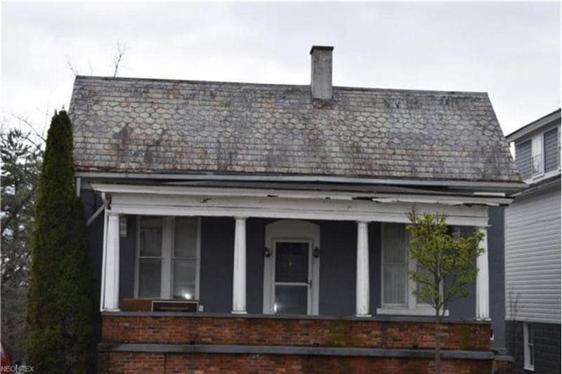 Building Photo - 208 E Main St