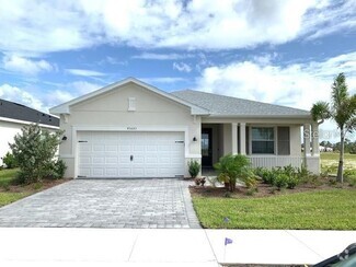 Building Photo - 43683 Pinewood Bend
