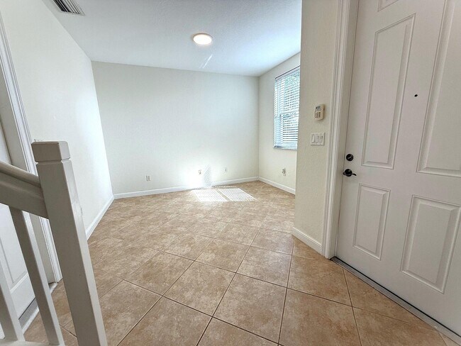 Foto del edificio - 960 Millbrae Ct