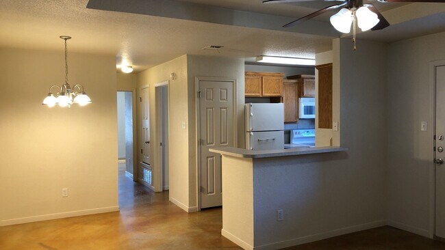 Foto del edificio - 1402 Powder River Dr