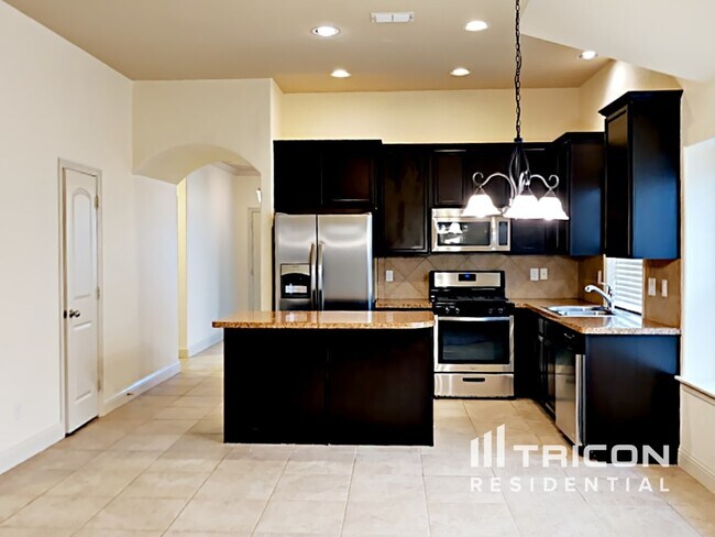 Building Photo - 5844 Burgundy Rose Dr